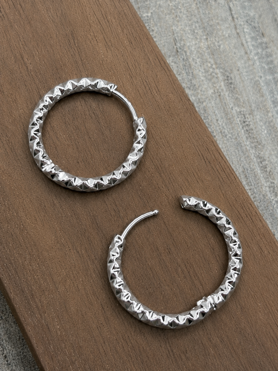 Créoles Martelées argentées  21mm